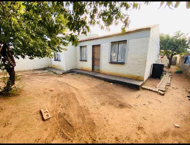 2 BEDROOM HOUSE FOR SALE IN KATLEHONG SOUTH